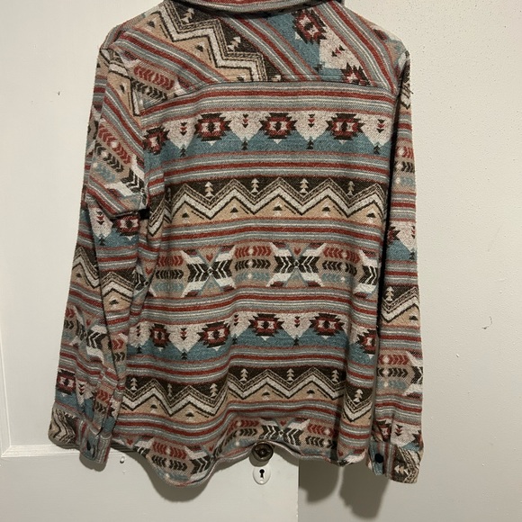 Aztec Shacket - Picture 2 of 3